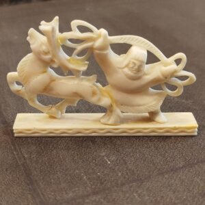 Фигурка из кости "Оленевод с оленем"