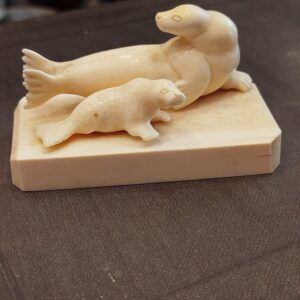 Скульптура тюлени