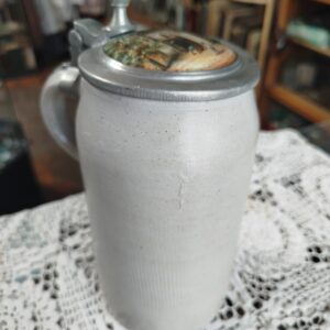 Пивная кружка.