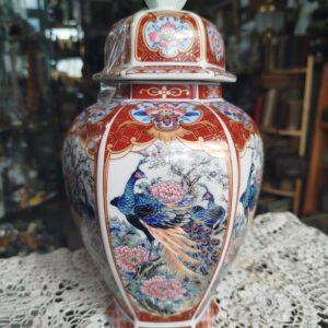 Фарфоровая ваза