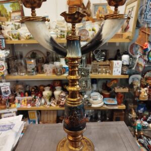 Подсвечник на три свечи